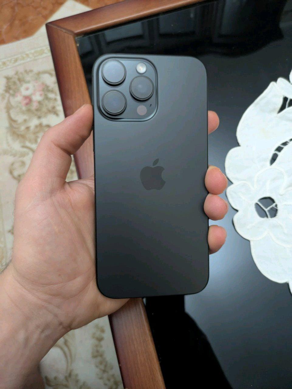 Iphone 16 pro max 16pm