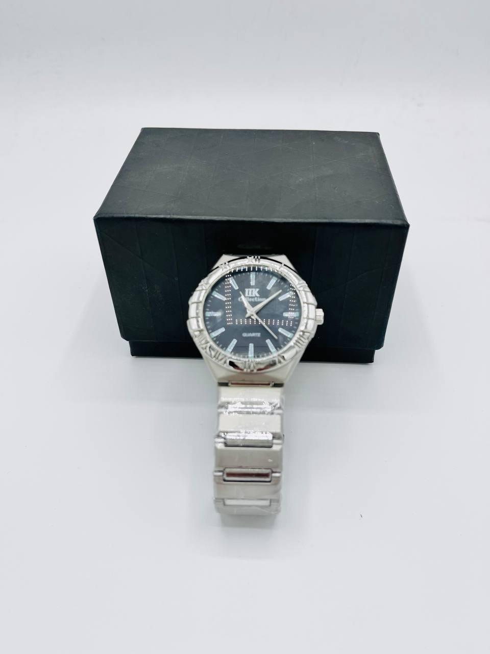 ساعة quartz انيقة مع كل الحطات - Beni Mered, Blida - Tijelabin