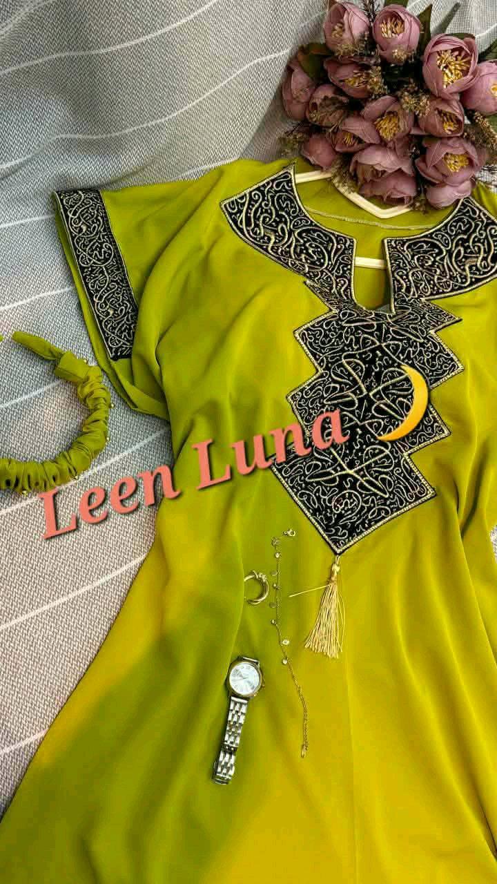 ملابس نسائية