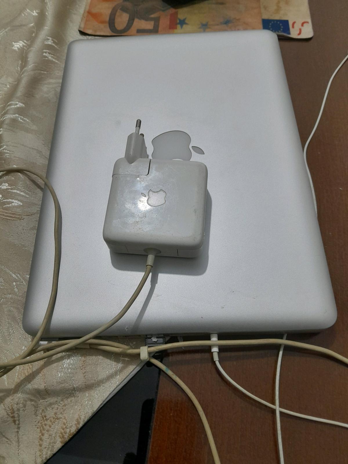 macbook pro - Azazga, Tizi Ouzou - Tijelabin