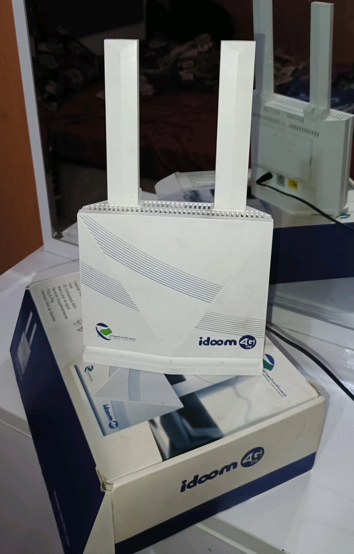 Idoom 4G  الهاتف 0540232243مفلاشي يقرأء قاع لباس بري700 - Ain Benian, Ain Defla - Tijelabin