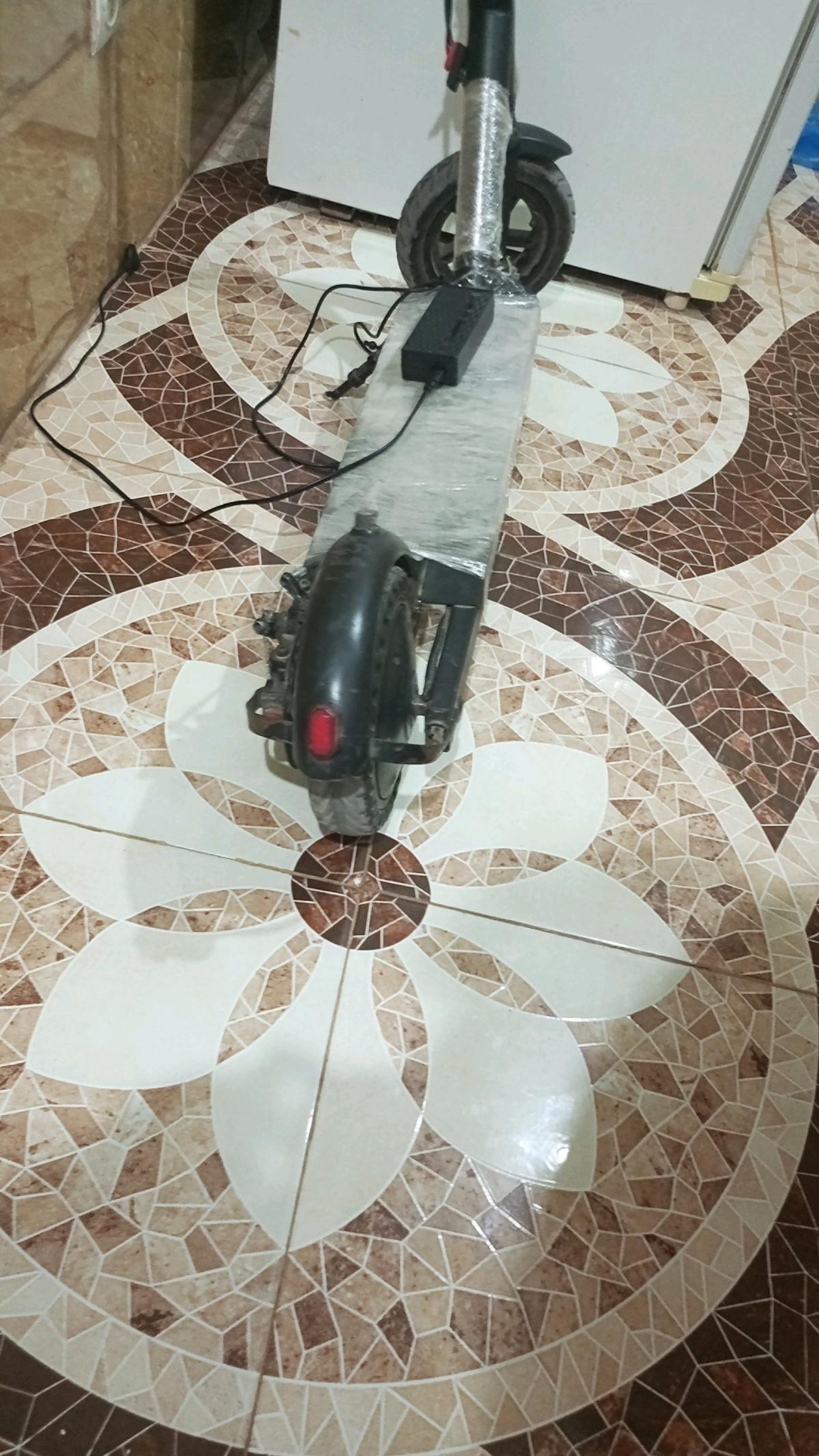 Electric scooter - Ain Ben Khelil, Naama - Tijelabin