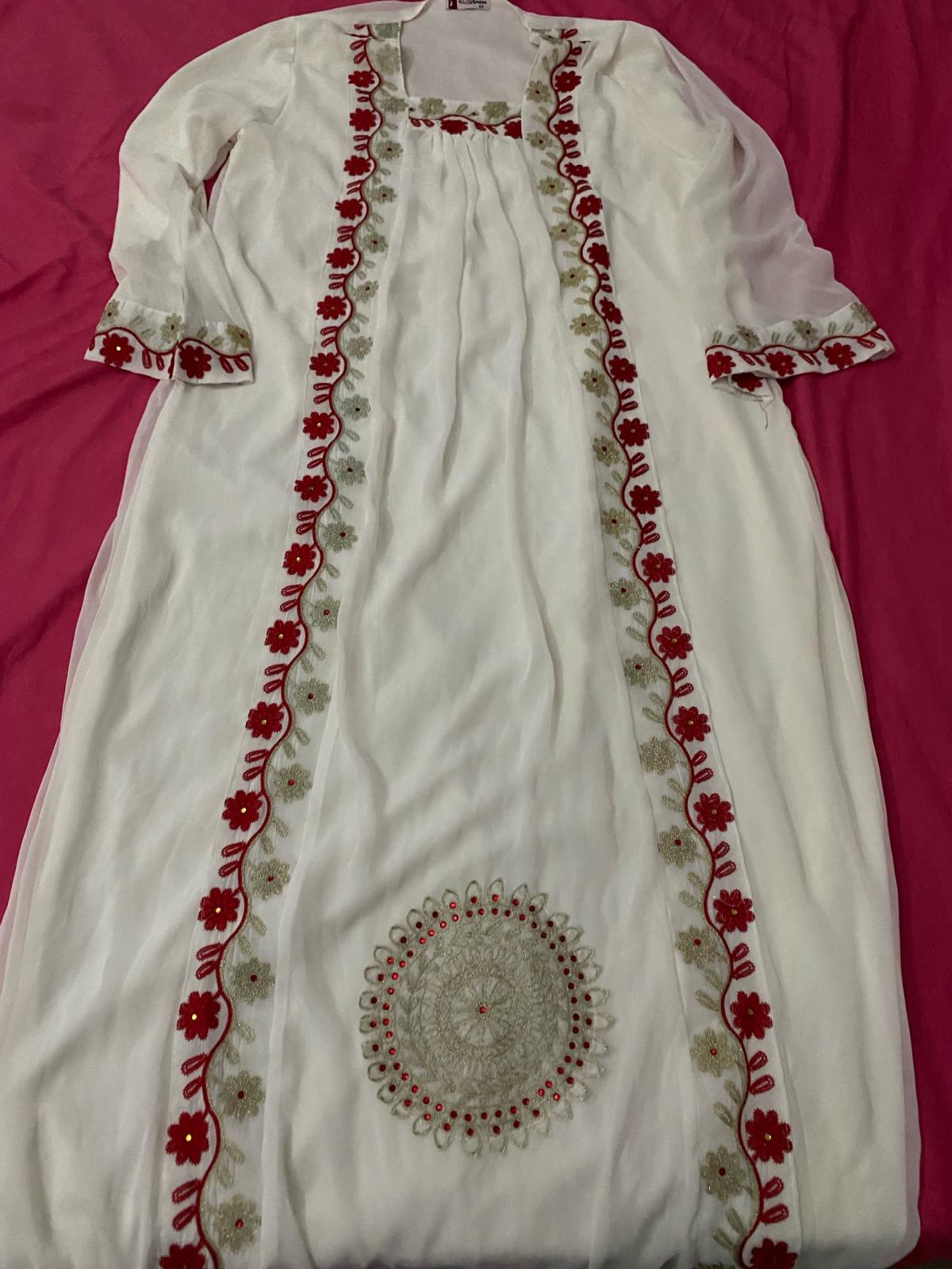 Rebe femme - Bouzareah, Alger - Tijelabin