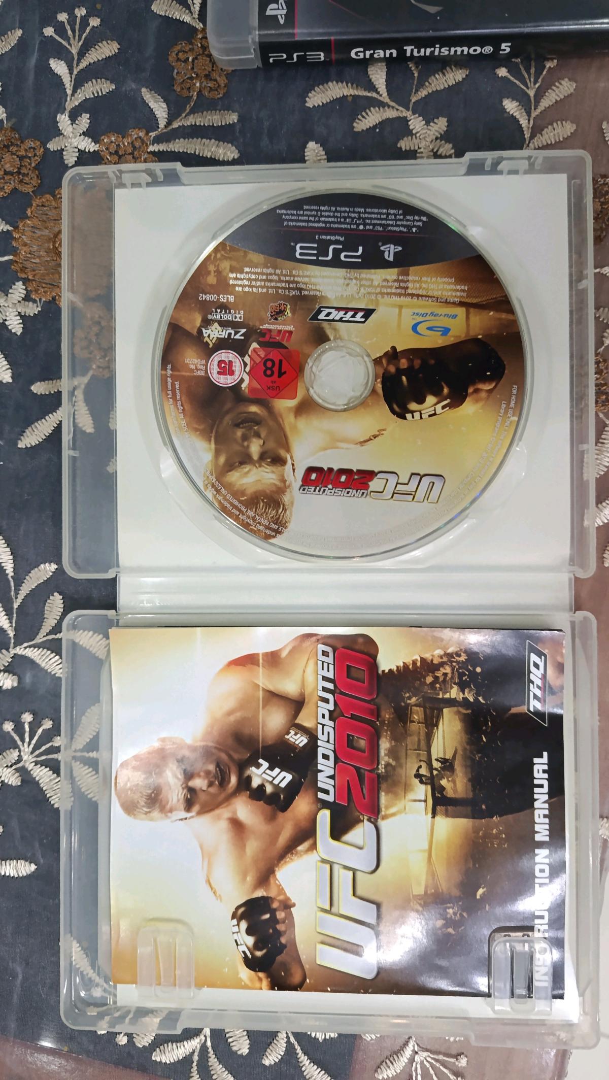 CD PS3 grane turismo assassin Creed Brotherhood UFC 2010 s - Bouira, Bouira - Tijelabin