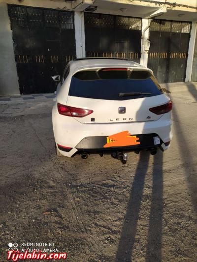 Seat Lion 2015 très propres kilométrage 97mil - Thumbnail 4