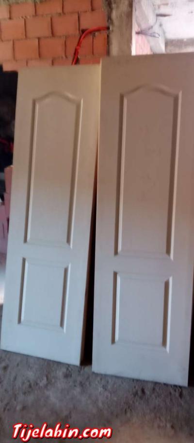 بيع با الجملة أبواب أحديف تاع دوش وطولط عرض 63 طول فرمي207
