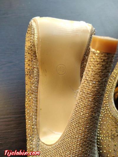 حذاء كعب عالي للعرائس جديد مقاس 40 لون ذهبي - Thumbnail 5