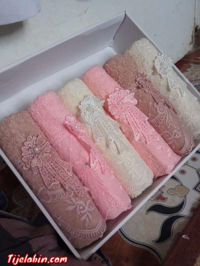 مناشف خاصة بالعرائس - Thumbnail 2