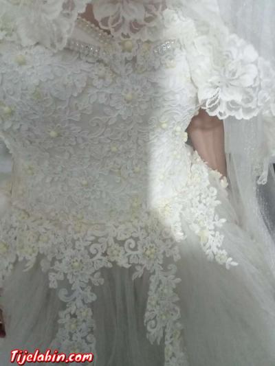 robes blanches - Thumbnail 3