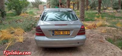 Mercedes classe e e220 2003 - Thumbnail 4