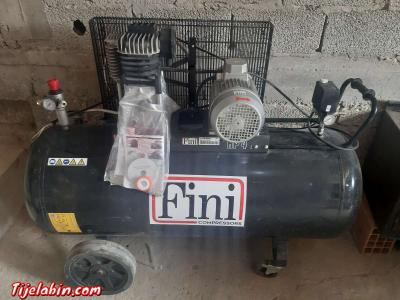 كومبريسار 300 لتر