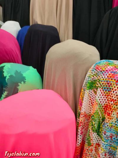 اقمشة مختلة كامل صولد البيع جلة وتجزئة وبالكيلو المقر بجاية - Thumbnail 4