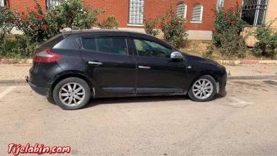 megane3 2009 - Thumbnail 3