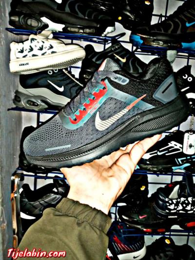 NIKE ZOOM  حاجة شابة خفيفة لسومال قومي وسوامة زينة - Thumbnail 4