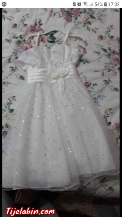 Robe jamais utilisé pour fille de 8 ans - Birkhadem, Alger
