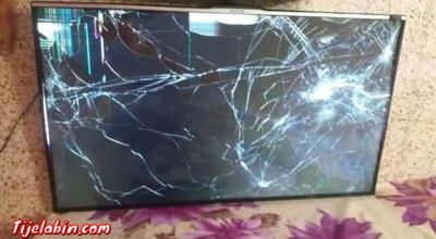 كاين 3 تاع لي تليفزيون بلازما شابين رايحة لافيشار