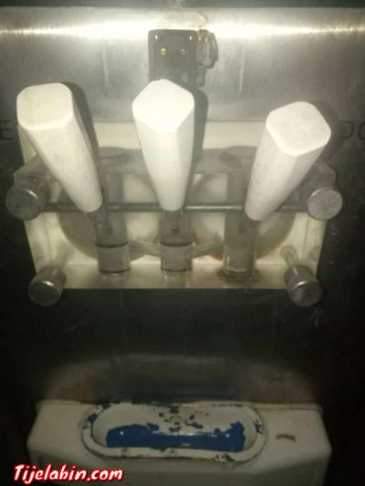 الة صنع المثلجات - Thumbnail 2