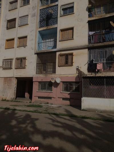 appartement f4 oran maraval radieus cité calme cité fermée - Thumbnail 3