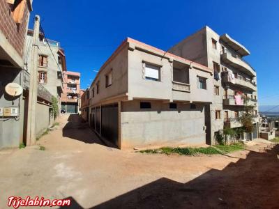 فيلا للبيع عقد ملكية ودفتر عقاري ورخصة بناء فيها 3 واجهات - Birtouta, Alger