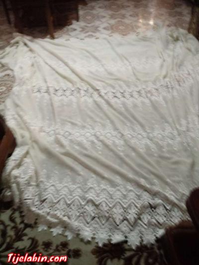 rideaux gipure 5m de largeur en tres bon etat - Thumbnail 2