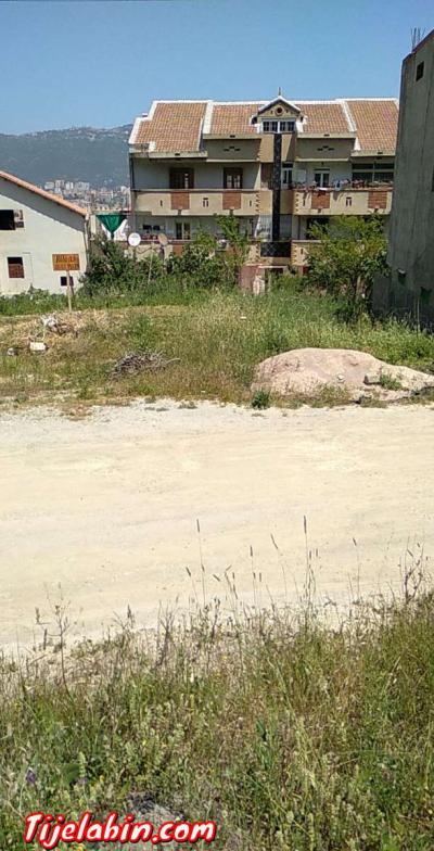 قطعة أرض للبيع صالحة للبناء متوفر غاز كهرباء وماء . - Thumbnail 3