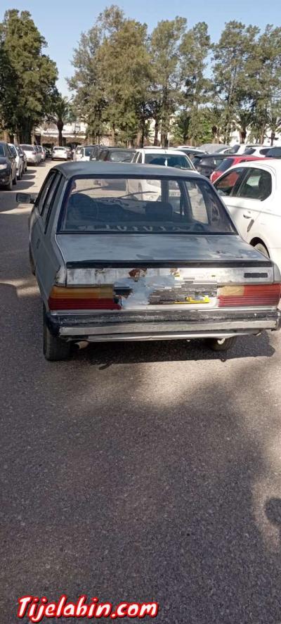 voiture - Thumbnail 2