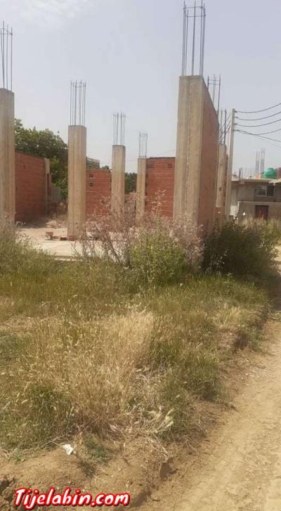 توجد قطعة ارظ للبيع فيها 3أرات أر اونص مبني ولباقي ليبري ايع - Thumbnail 4