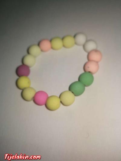 bracelet en perles - Hussein Dey, Alger