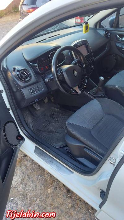 voiture - Thumbnail 5