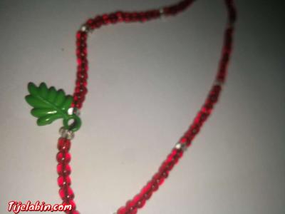 collier avec perles - Thumbnail 2
