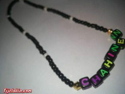 collier en perles avec prénom (Chahinez) - Hussein Dey, Alger