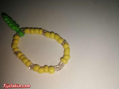 bracelet avec perles - Hussein Dey, Alger
