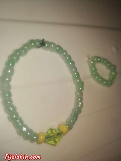 ensemble bracelet avec bague en perles vert _jaune - Hussein Dey, Alger