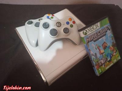 Xbox 360 slim - Thumbnail 1