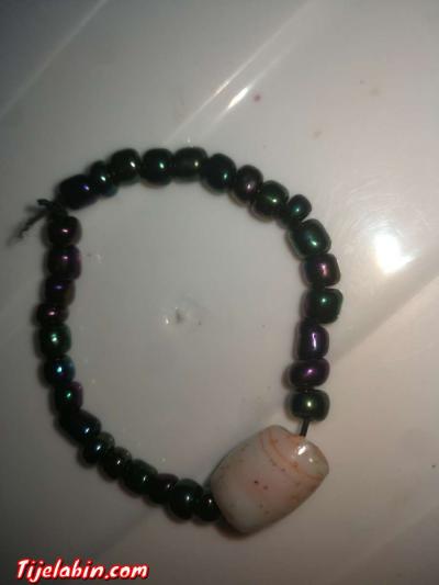 braclet simple avec jolie motif - Hussein Dey, Alger