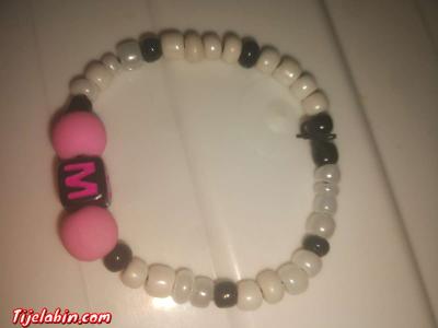 bracelet avec lettres (m) - Thumbnail 2