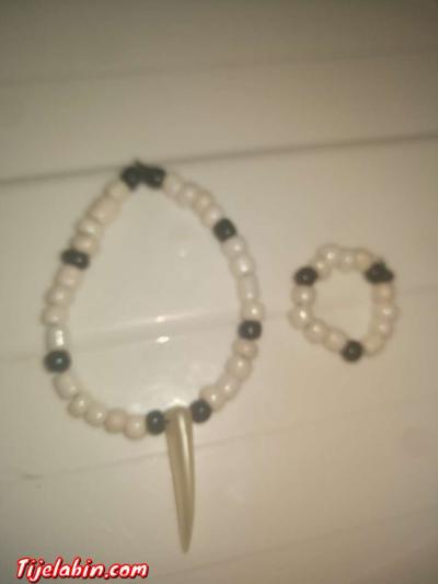 braclet avec cro - Hussein Dey, Alger