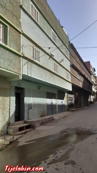 Garage 100m2 à louer avec cave 100m2 - Thumbnail 3