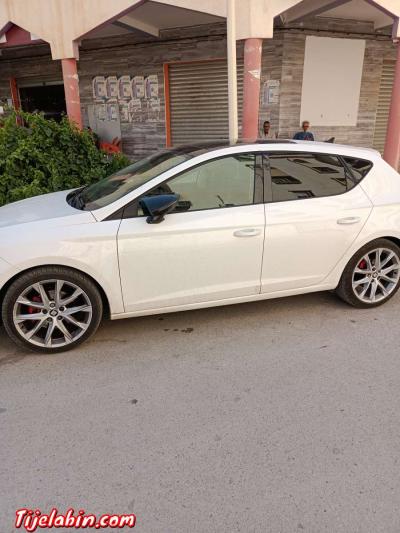 voiture - Thumbnail 4