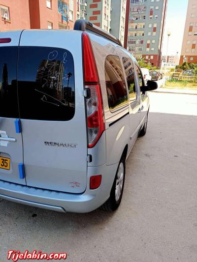 Kangoo vitrine 2021 - Thumbnail 2