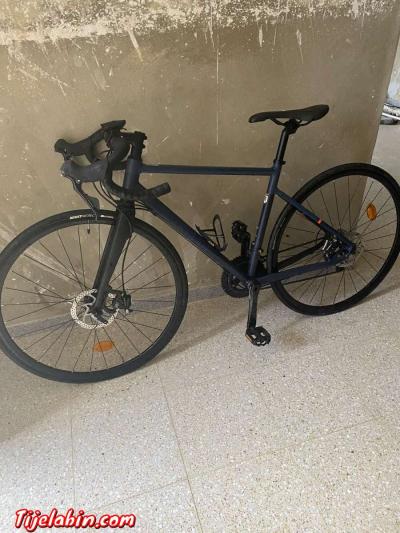 ronde un très beau vélo de course professionnel - Thumbnail 4