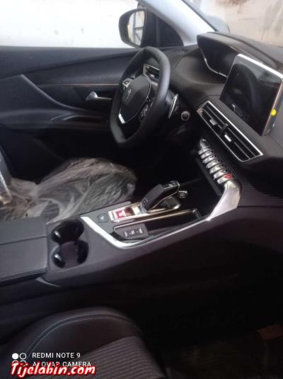 voiture - Thumbnail 6