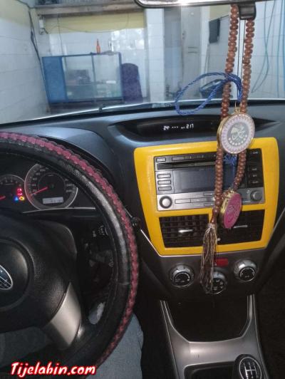 سيارة سوبارو انبريزا - Thumbnail 4