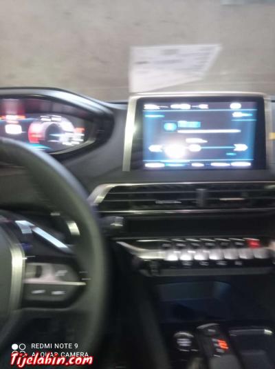 voiture - Thumbnail 2