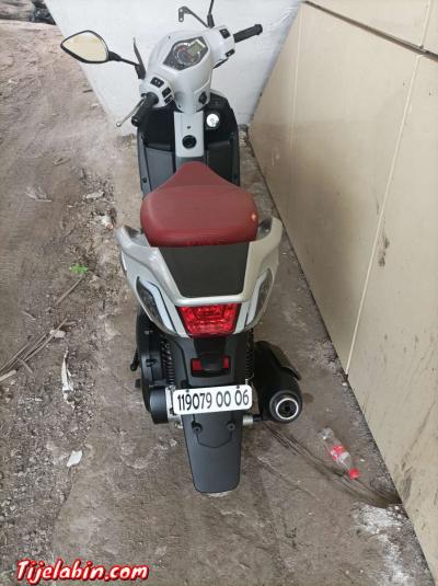 moto VMS twister Flash - Thumbnail 3