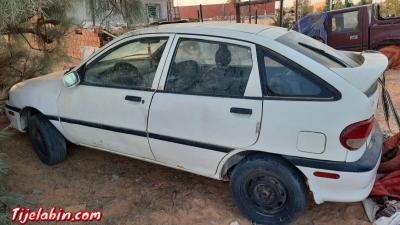 سيارة كيا أفيلا - Thumbnail 4