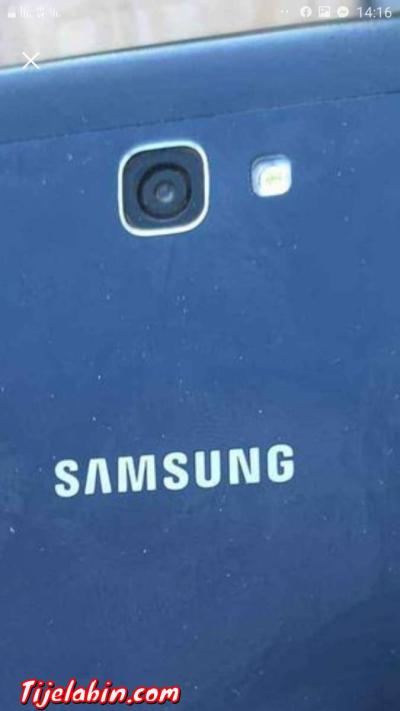 سامسونغ جي 7 برايم زاجا تاع الكاميرا مكانش و الكاميرا تتنظف