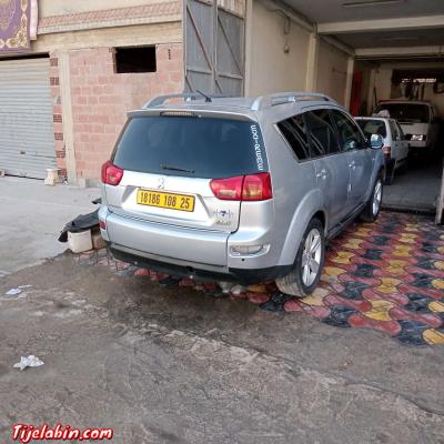 Peugeot 4007 - Thumbnail 5