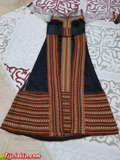 ملابس مستعملةعراسي للبيع روعة وسعر أروع