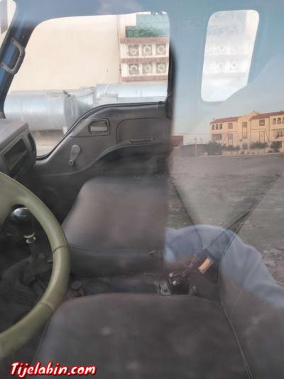 شاحنة جمع القمامة